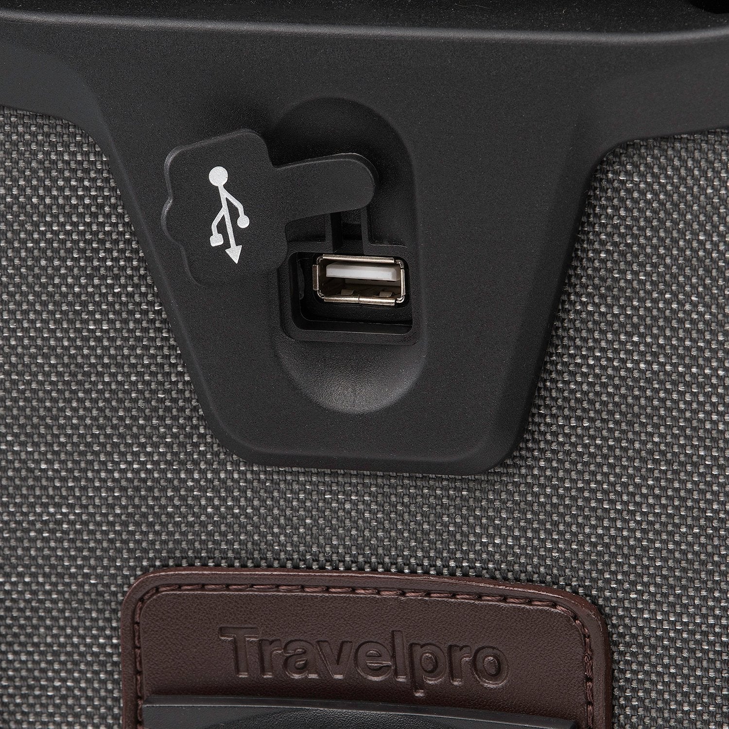 Travelpro Platinum Elite 22