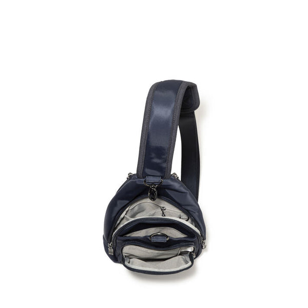 Baggallini Central Park Sling